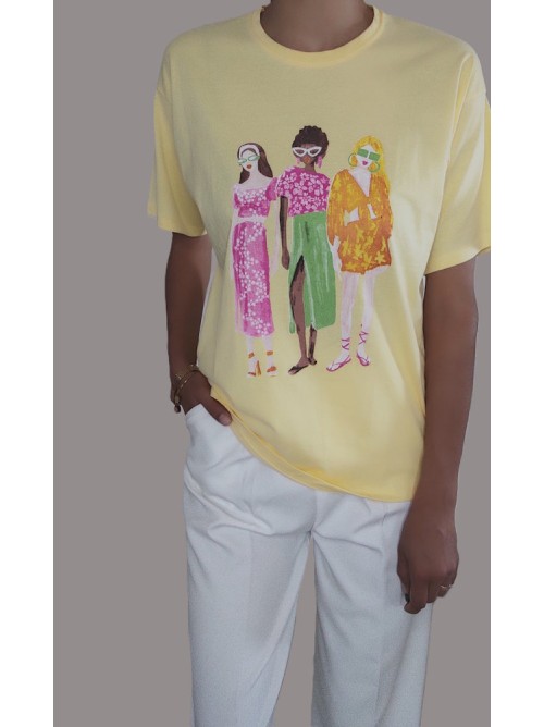 Κίτρινο T-Shirt με Καλλιτεχνική Στάμπα Γυναίκας και Στρας Λεπτομέρειες-232
