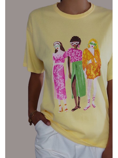 Κίτρινο T-Shirt με Καλλιτεχνική Στάμπα Γυναίκας και Στρας Λεπτομέρειες-232